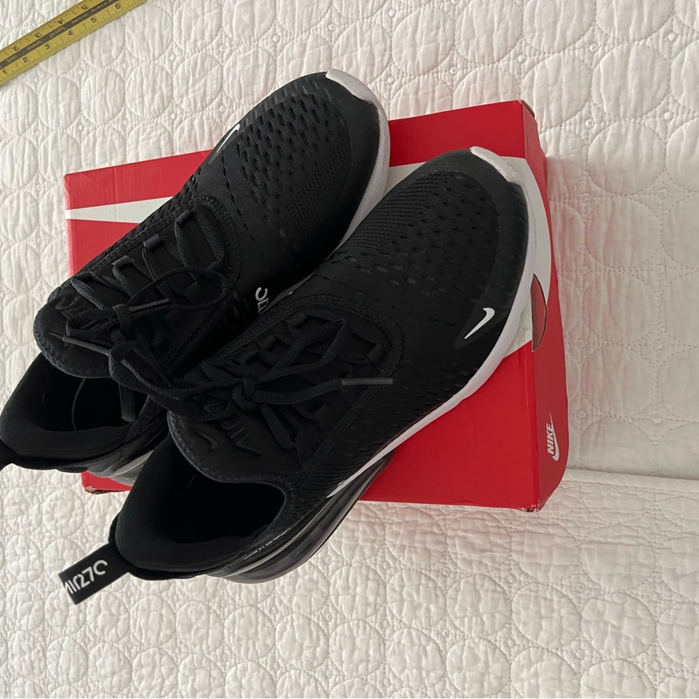 Nike Air Max Black and White Shoes 270